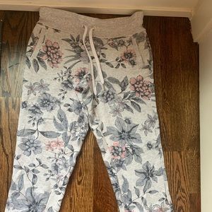 Calvin Klein Cropped Floral Sweatpants